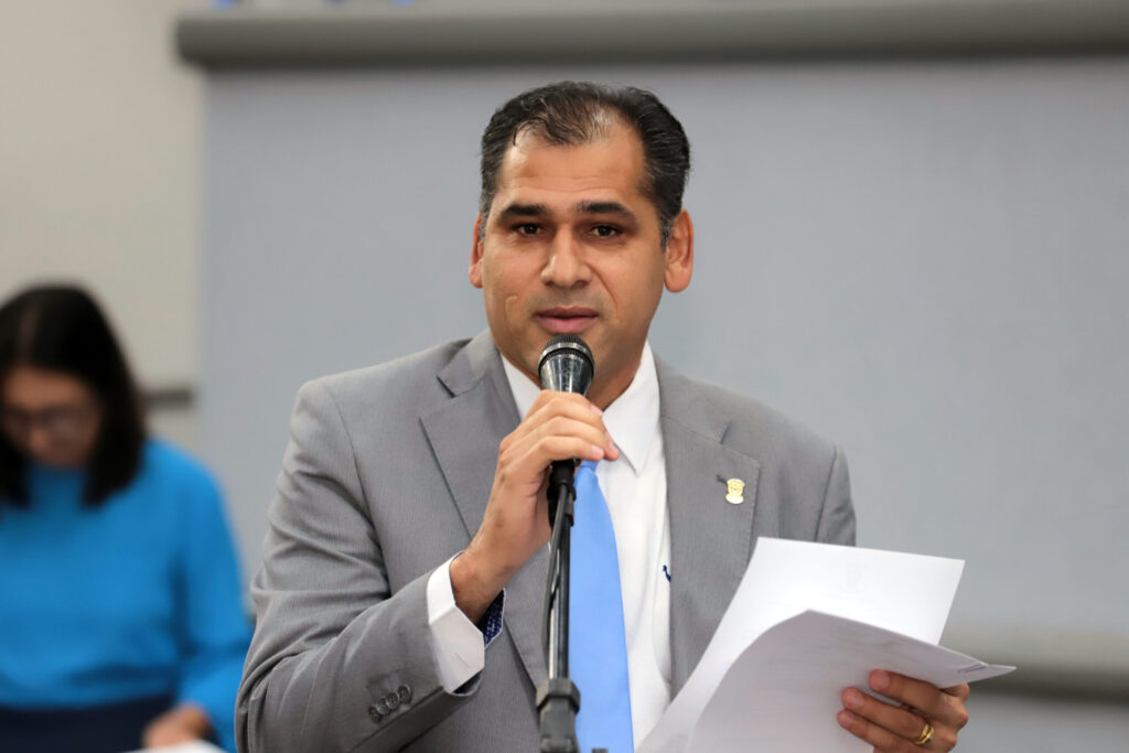 Betinho pede melhorias para ruas do Jardim Aeroporto e Loteamento Portobello