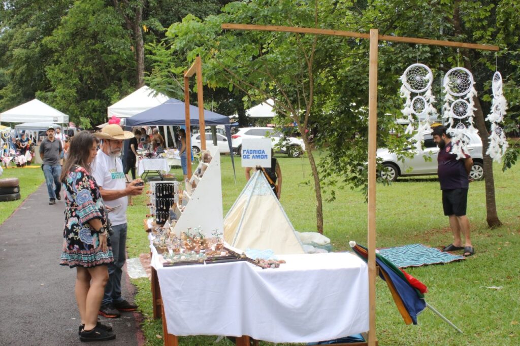 Concurso de fantasias é atração da Feira do Bosque da Paz neste carnaval