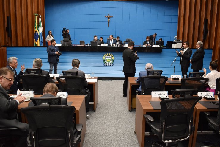 Definição dos líderes de blocos, bancada e do Governo é oficializada