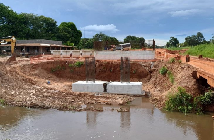 Pavimentação da MS-320 avança com construção de ponte sobre o Córrego Ribeirão Triste