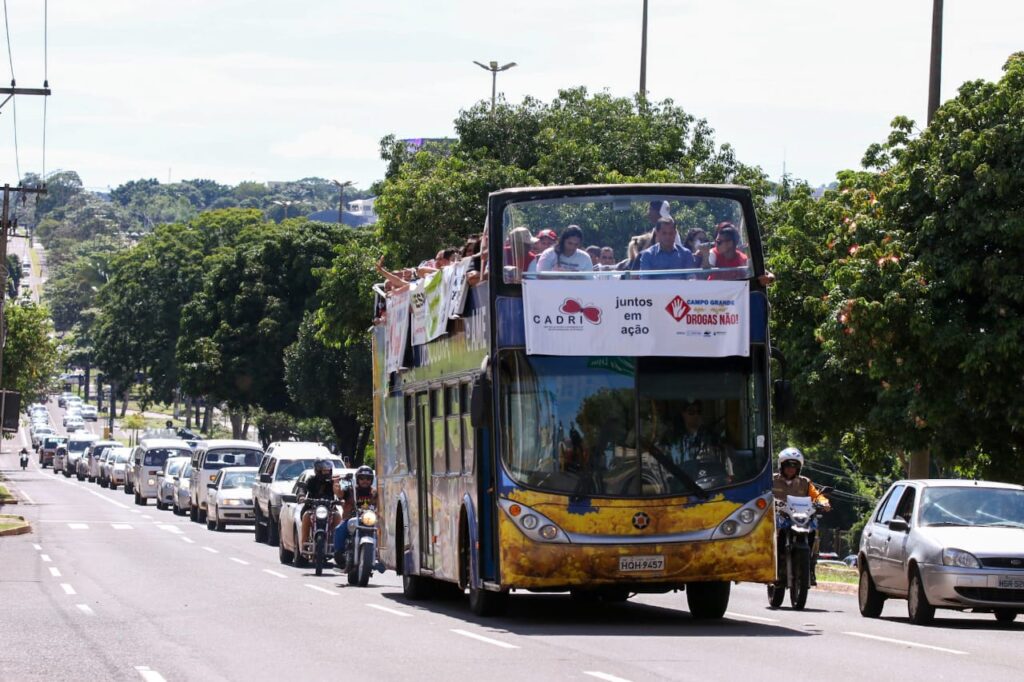 Prefeitura promove carreata em prol da vida e contra o uso de drogas