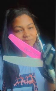 Após perder lavoura, Letícia fez de curso o pontapé para empreender em assentamento