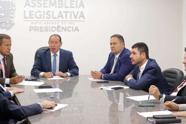 Assembleia cria colégio de líderes que definirá agenda de votação dos projetos