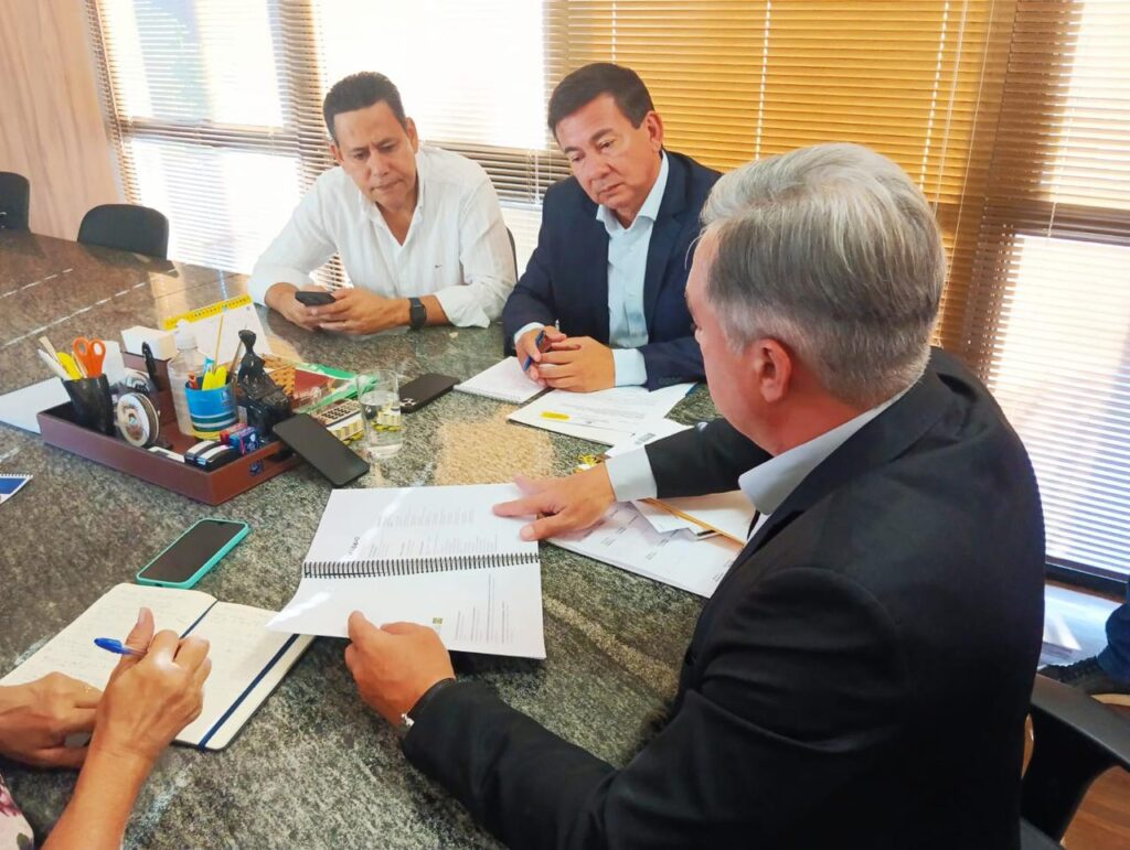 Clodoilson Pires e Comissão, visitaram Secretário de Estado de Segurança Pública de MS que garantiu que DEPCA funcionará com plantão de 24h
