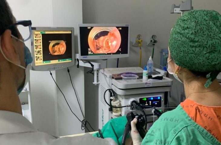 Colaboradores do Hospital Regional passam por mutirão de exames preventivos de câncer de intestino
