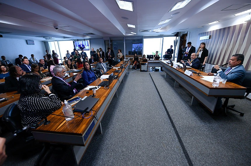 Comissão que investiga situação dos ianomâmis vota plano de trabalho nesta terça