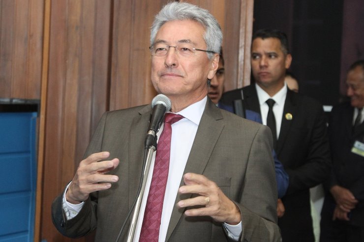 Deputado Roberto Hashioka pede abertura de concurso público e plano de carreira na Fertel