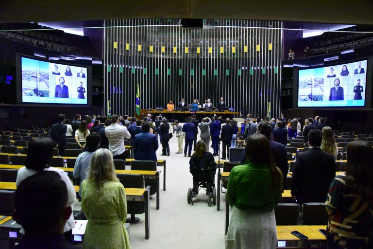 Homenagem ao Dia Mundial das Doenças Raras.