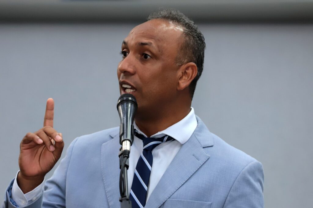 Em dia de luta, Junior Coringa apresenta projetos de lei de que visam combater racismo em Campo Grande