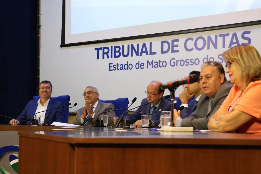 Em encontro dos vereadores, governador reafirma compromisso com gestão que privilegia os municípios