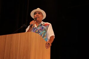 Em noite de homenagens, Boca de Cena é aberto oficialmente com releitura moderna de Shakespeare