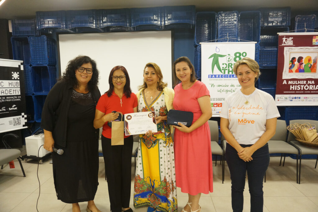 FAC celebra dia da mulher com evento da reciclagem e homenagem ao empreendedorismo feminino