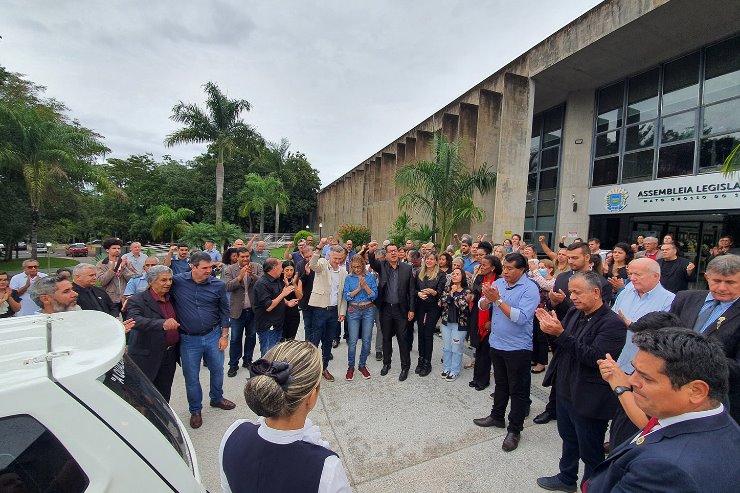 Legado de Amarildo Cruz é exaltado em cortejo de despedida emocionada na ALEMS