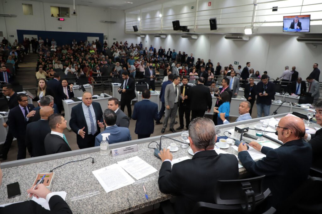 Lei que permite valorização de procuradores e auditores da Prefeitura é aprovada