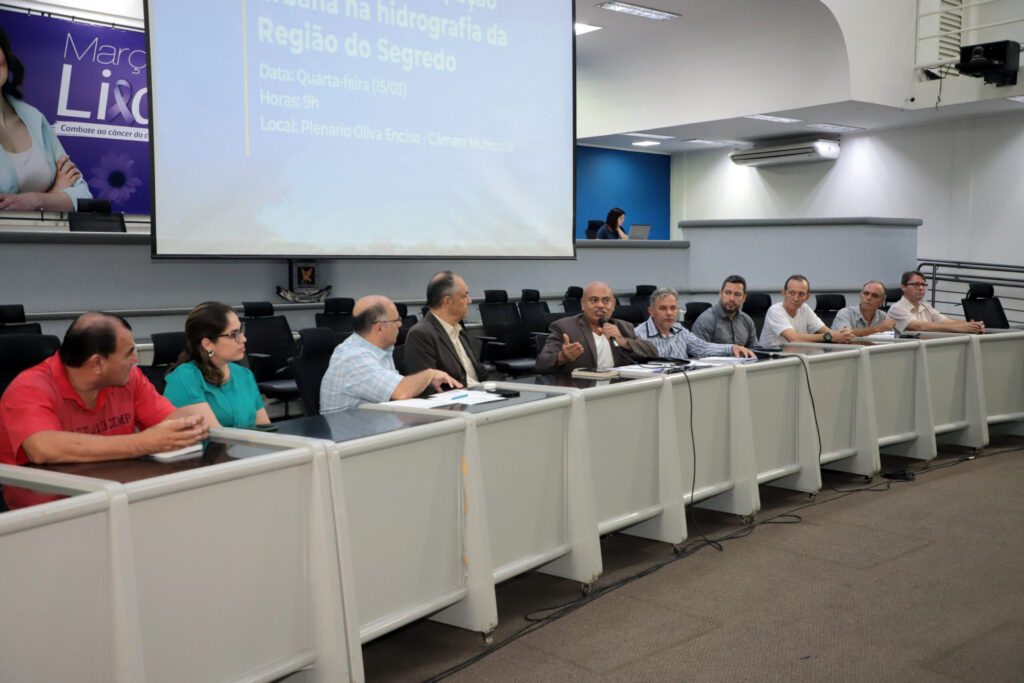 Moradores cobram soluções para alagamentos na região do Água Limpa Park