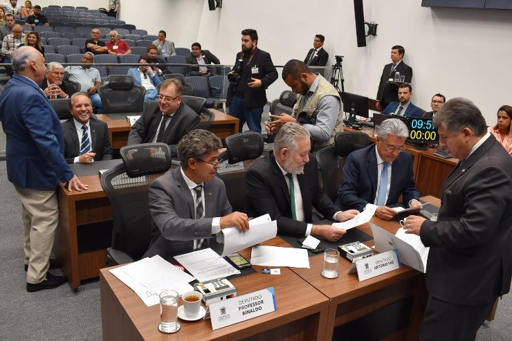 Oficializadas presidências de duas comissões permanentes da ALEMS