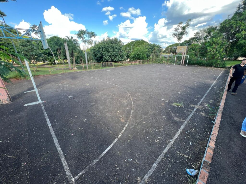 Prefeitura assina ordem de serviço para reforma da quadra poliesportiva do Coophafé