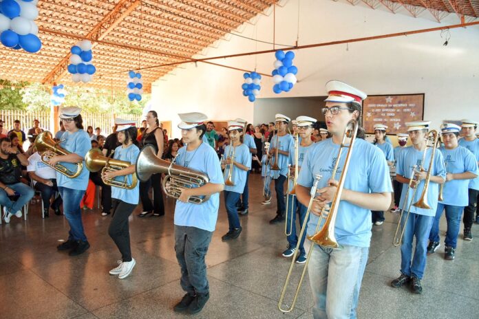Prefeitura promove Projeto Escola de Oportunidades com reforço escolar, esporte, arte e cultura para alunos