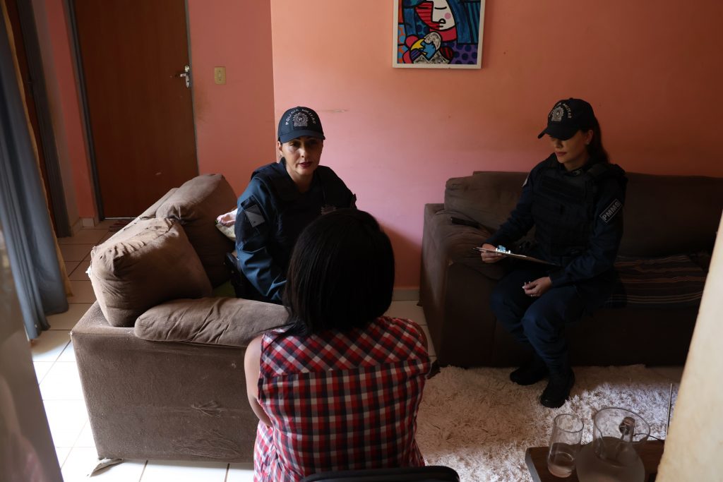 Programa da Polícia Militar garante cumprimento de medidas e proteção às mulheres