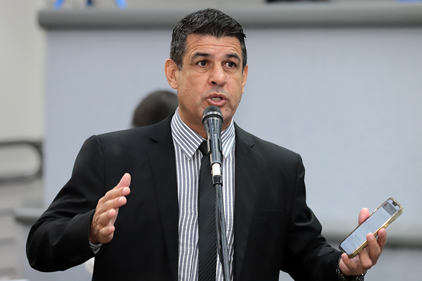 Vereador Beto Avelar faz alerta sobre descarte irregular de lixo em Campo Grande