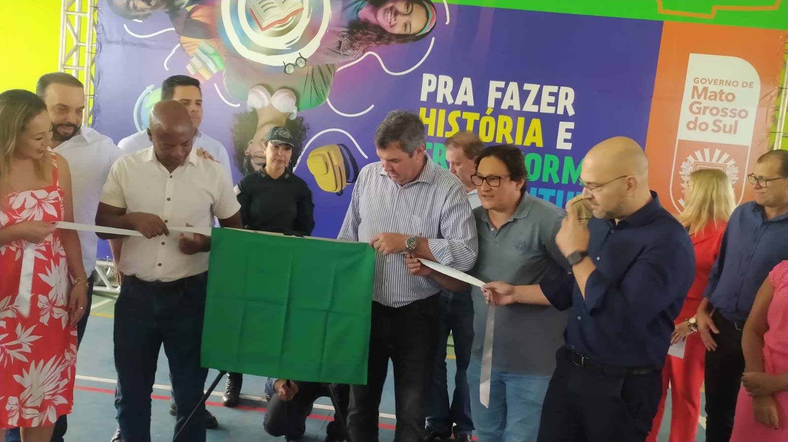 Vereador Tabosa participa com Eduardo Riedel de inauguração da reforma de escola estadual