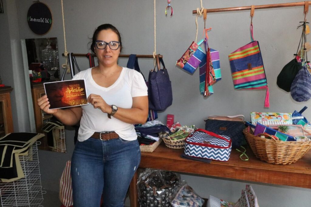 William Maksoud presta homenagem a artesã em sessão solene na Câmara Municipal