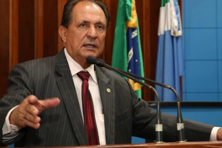 Zé Teixeira reivindica melhorias na distribuição de energia no Distrito de Piraputanga
