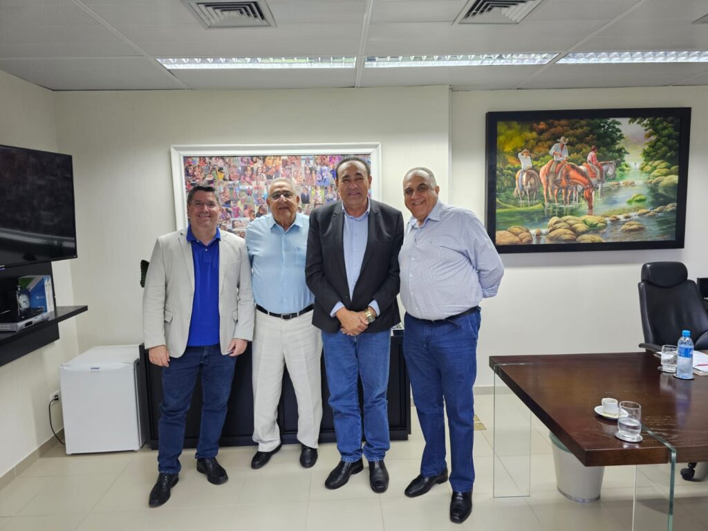 Carlão, Dr. Victor Rocha e Dr. Jamal se reúnem com presidente do Tribunal de Contas, Jerson Domingos