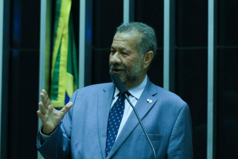 Carlos Roberto Lupi