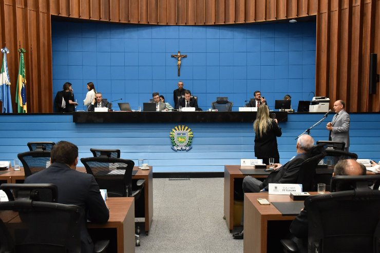 Deputados devem votar quatro projetos na sessão ordinária desta quinta-feira