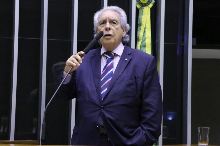 Proposições Remanescentes do Dia Anterior. Dep. Paulo Magalhães PSD - BA