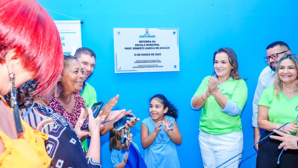 Prefeitura entrega reforma da Escola Ernesto Garcia; 5ª deste ano