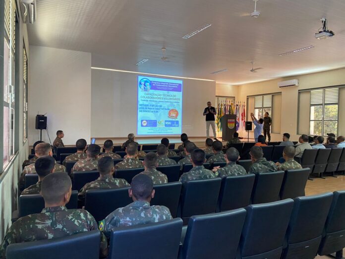 Programa da Prefeitura capacita militares para atuarem como ‘colaboradores’ no combate à dengue