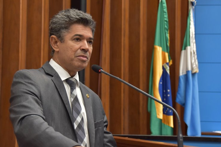 Rinaldo defende na tribuna projeto de prevenção de abusos sexuais a pacientes