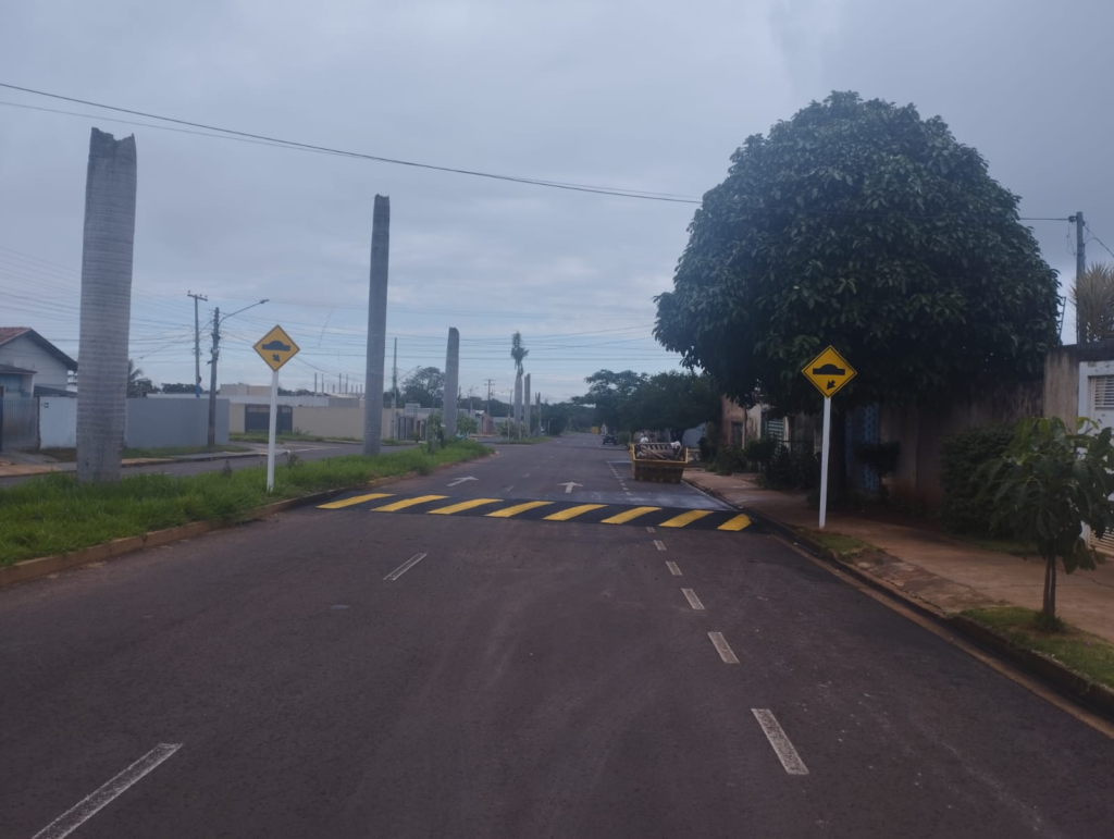 Vereador Carlão garante instalação de quatro redutores de velocidade  na Avenida Cândido Garcia de Lima no Bairro Nova Lima