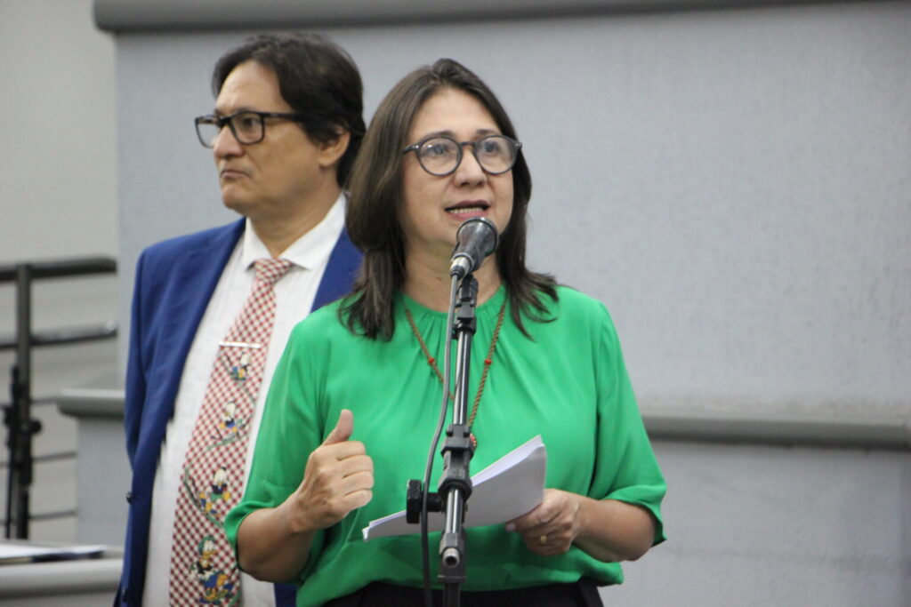 Vereadora Luiza Ribeiro apresenta Projeto de Decreto Legislativo que revoga o aumento na taxa de água e esgoto em Campo Grande