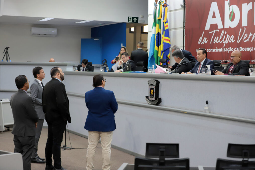 Vereadores analisam cinco projetos na sessão desta terça-feira