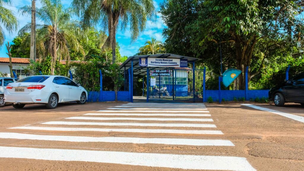 Comunidade escolar comemora revitalização da unidade da Chácara das Mansões