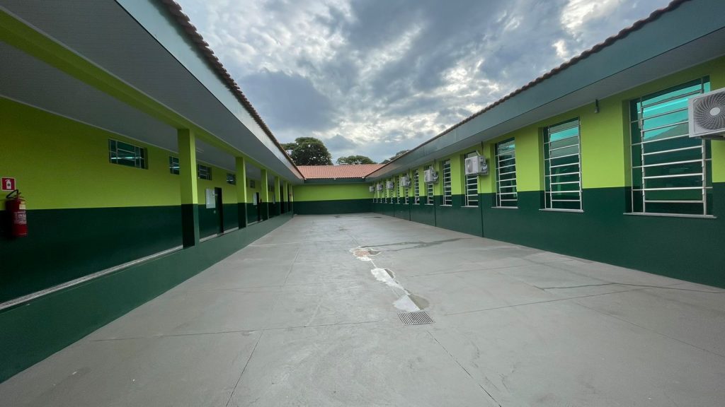 Governo de MS entrega em Dourados ‘nova’ escola Castro Alves após reforma integral