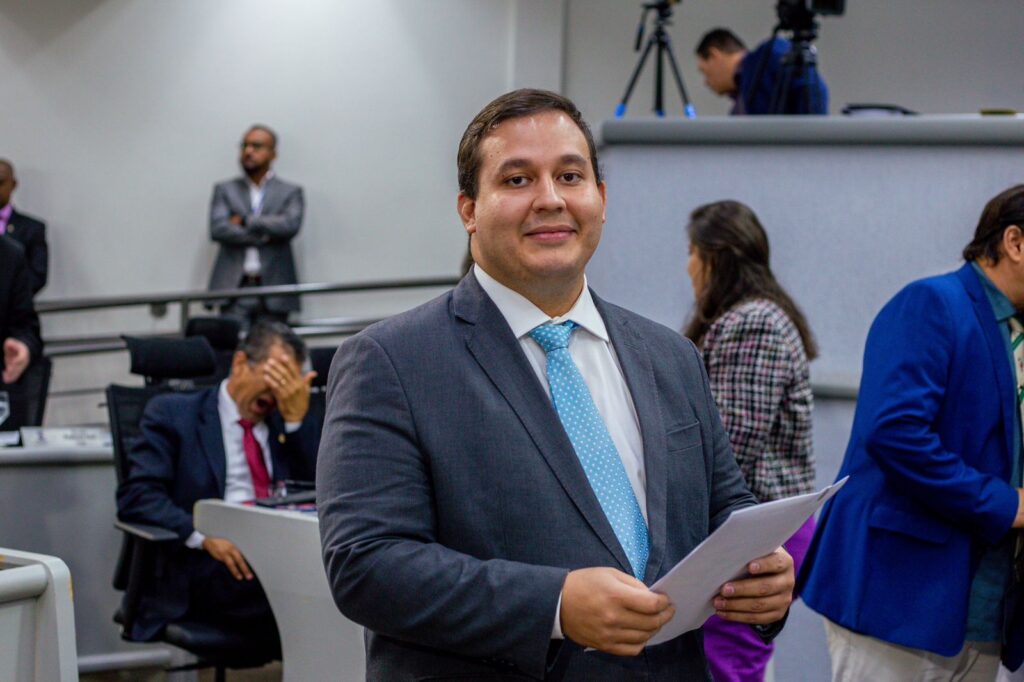 Limpeza, iluminação e poda de árvore estão entre as solicitações de William Maksoud