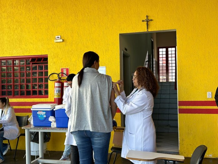 Prefeitura amplia acesso à vacinação da gripe com abertura de ponto temporário no Centro