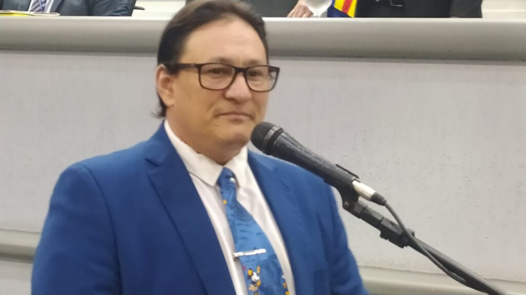 Rede de esgoto com urgência foi pedido pelo vereador Marcos Tabosa para os moradores do bairro Treviso
