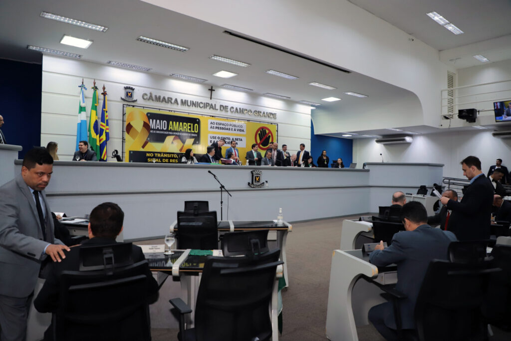 Vereadores analisam cinco projetos na sessão desta quinta-feira