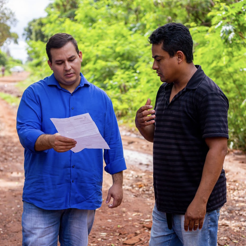 William Maksoud percorre bairros em Campo Grande e encaminha demandas de moradores