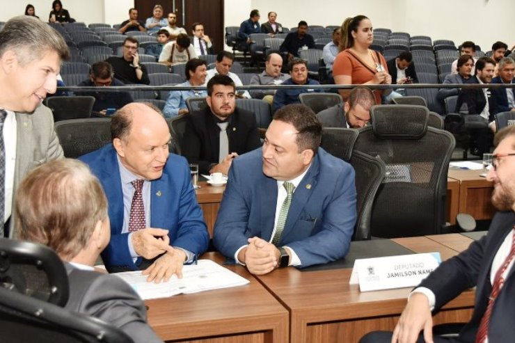 De autoria de Mochi, é publicada Resolução que cria Comissão de Ciência Tecnologia e