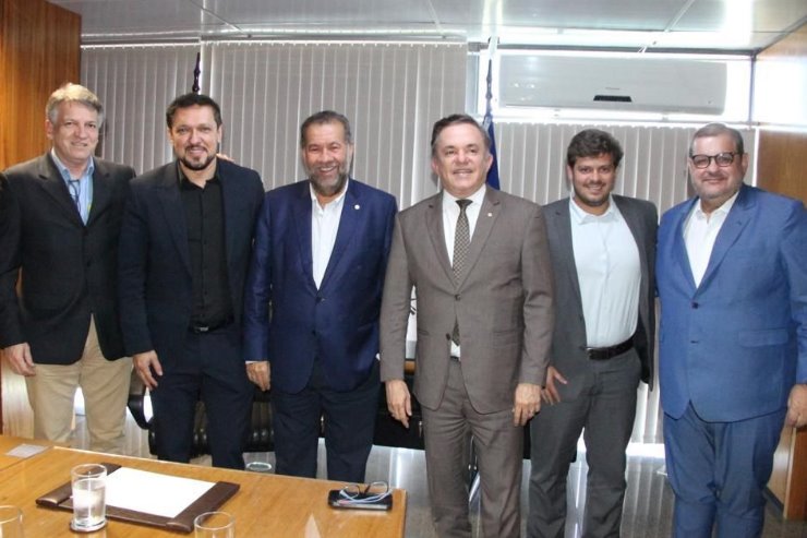 Em Brasília, Lucas de Lima e Vander Loubet, são recebidos pelo Ministro Carlos Lupi