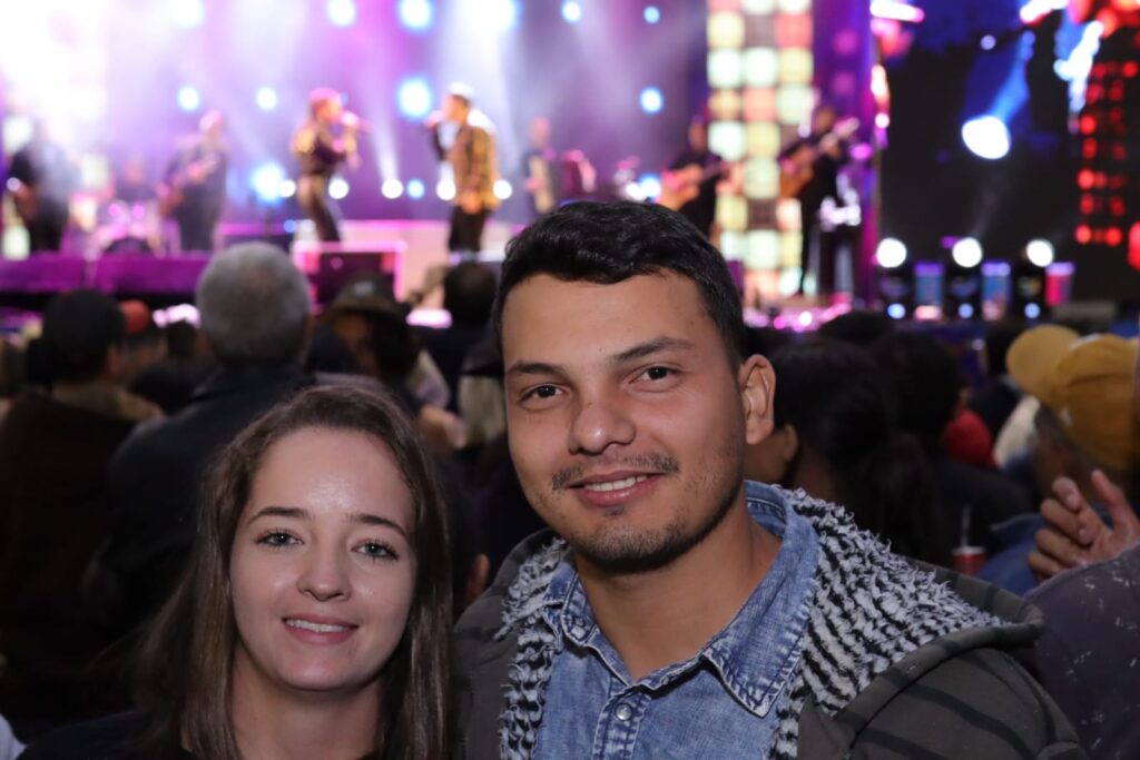 Embalados por Maria Cecilia e Rodolfo, casais curtem penúltimo dia de Arraial de Santo Antônio de Campo Grande