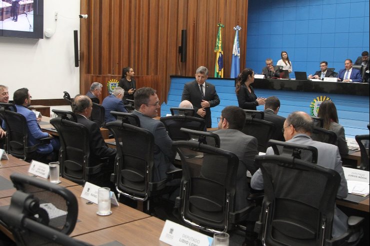 Inclusão de pessoas com Síndrome de Down e projetos do MPE devem ser votados hoje