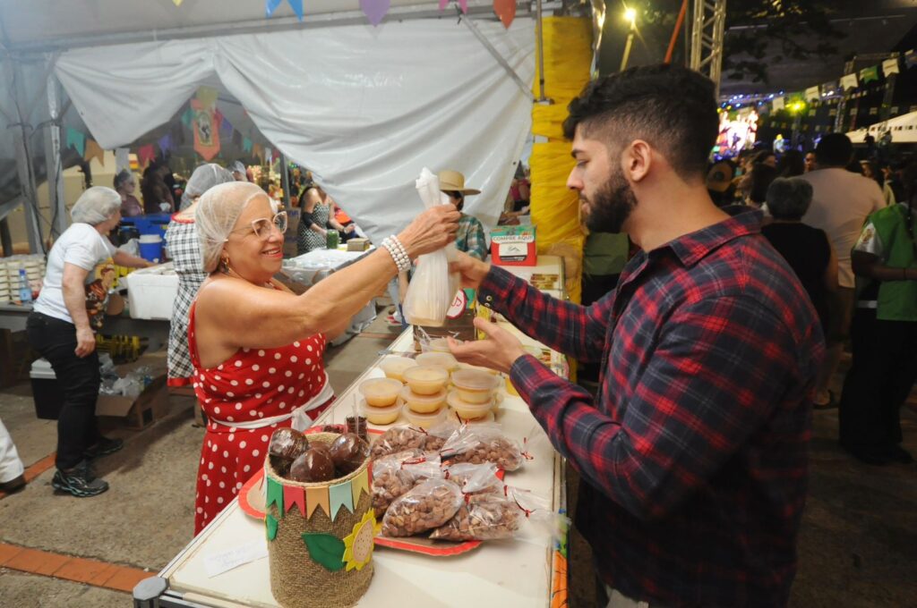 Instituições Beneficentes comemoram as vendas no Arraial de Santo Antônio de Campo Grande