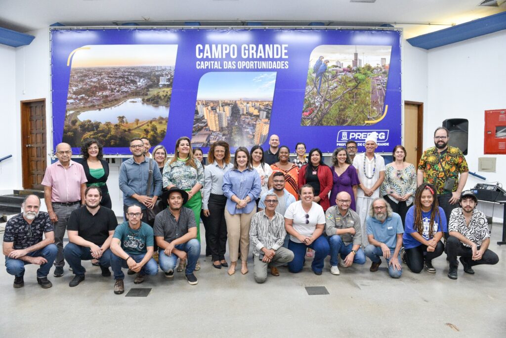 MEMBROS DE CONSELHO MUNICIPAL DE POLÍTICAS CULTURAIS TOMAM POSSE PARA BIÊNIO